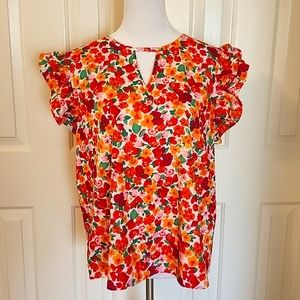 Floral Keyhole Neckline 👚